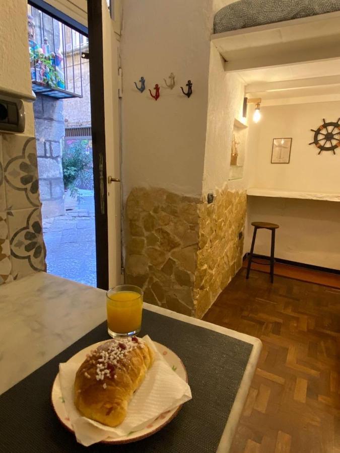 La Stiva In Centro Storico Apartment Napoli Bagian luar foto